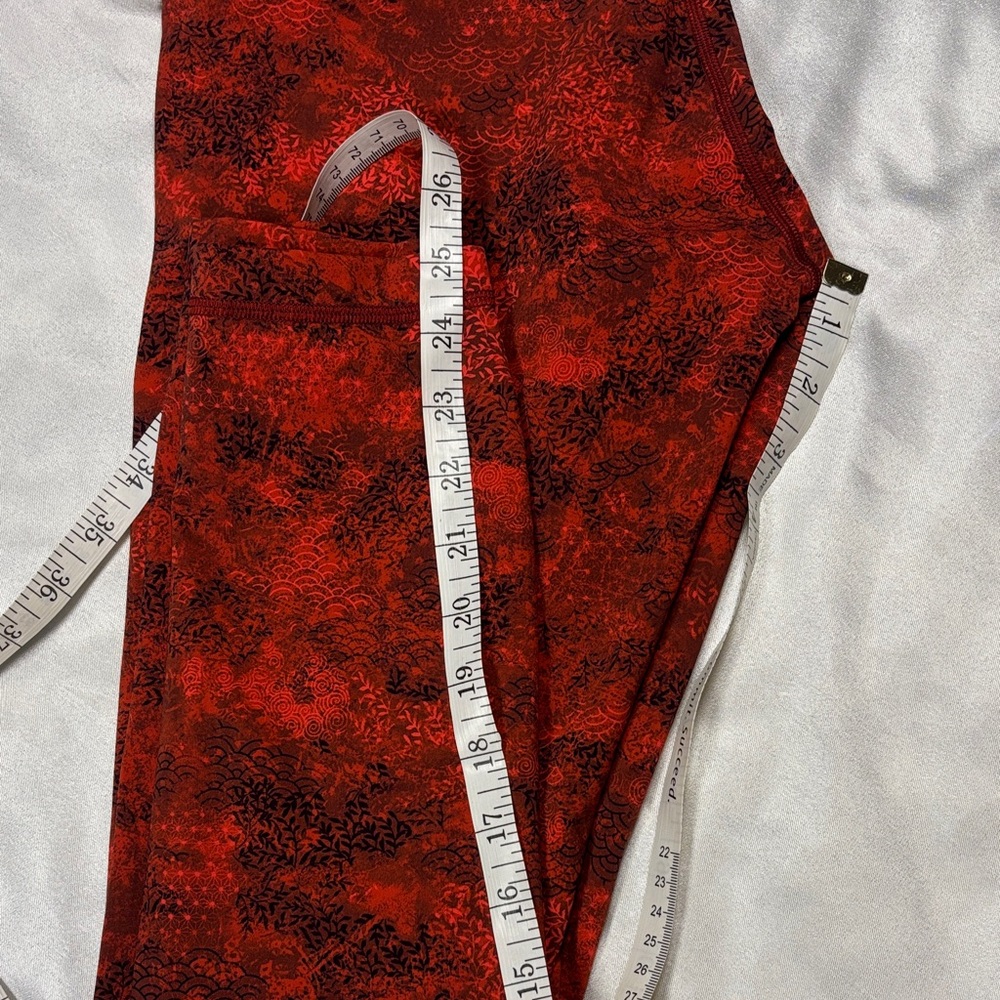 Lululemon Align Red/Black Patterned Leggings Size… - image 8